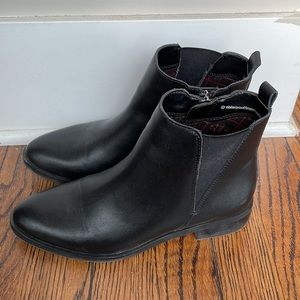 Blonde Black Ankle Boots 7.5